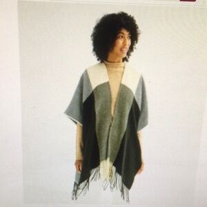 SONOMA/“GOOD FOR LIFE”BLACK & CREAM WRAP PONCHO/NEW